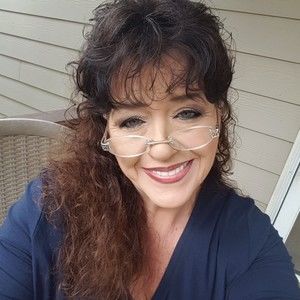 Meet your Posher, Kelli